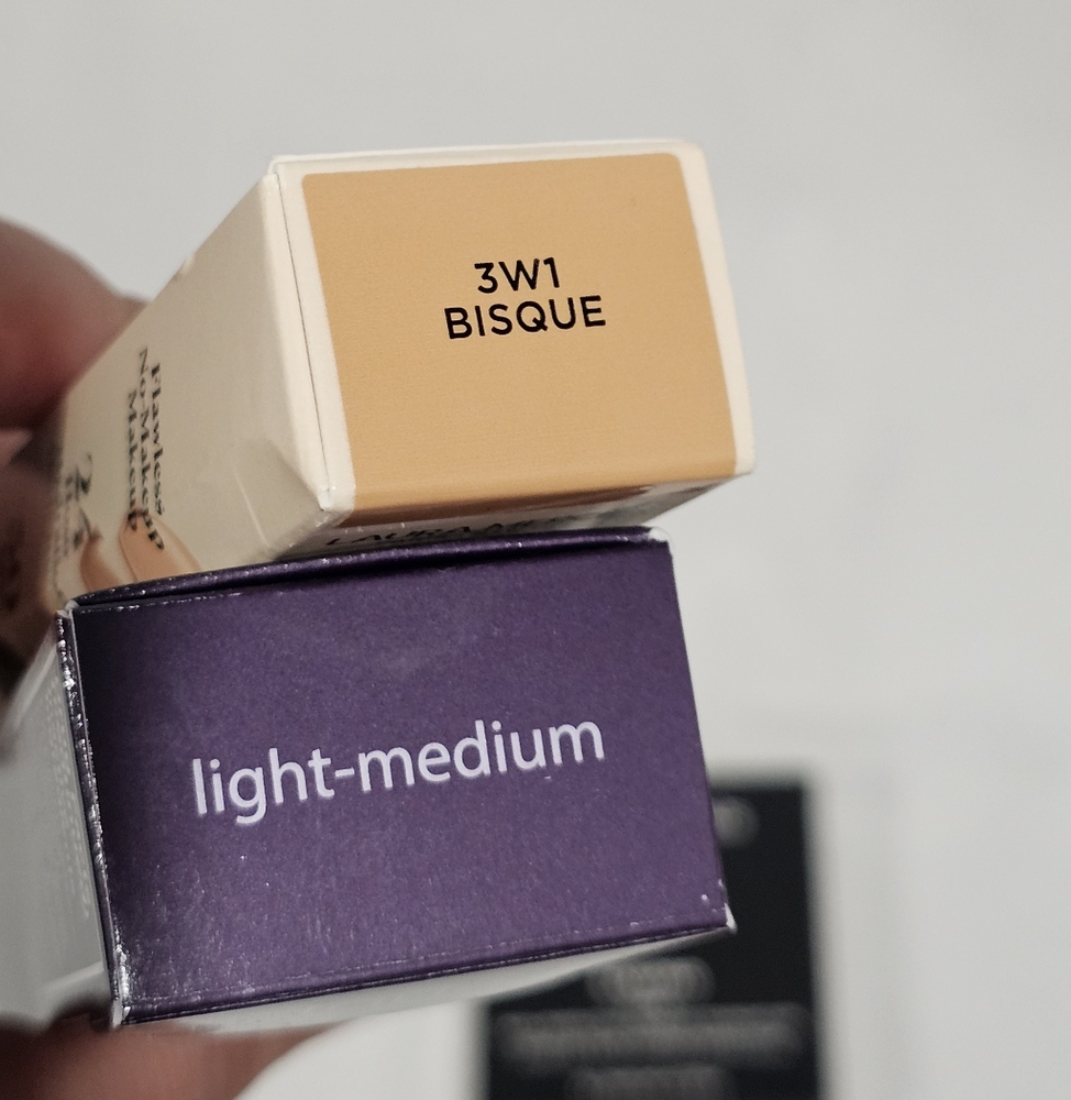 High End Makeup Bundle - Picture 2 of 6